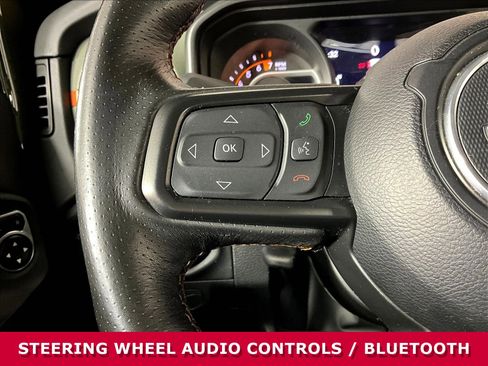 Used 2024 Jeep Gladiator Mojave AWD/4WD image 10