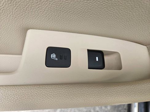 Used 2016 Hyundai Sonata Limited w/ Option Group 02 image 43