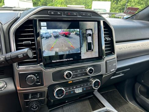 Used 2022 Ford F450 Platinum w/ FX4 Off-Road Package image 15