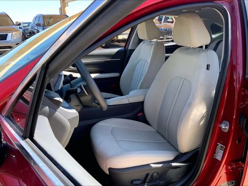 Used 2025 Hyundai Sonata SEL FWD image 8