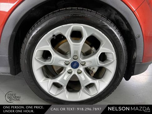 Used 2014 Ford Escape Titanium w/ Equipment Group 401A FWD image 15