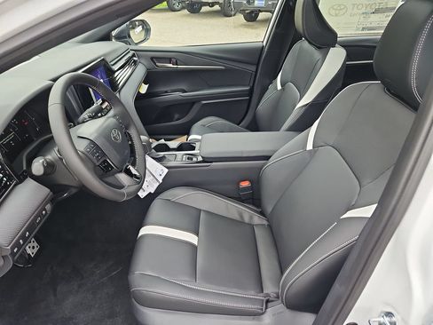 New 2026 Toyota Camry Hybrid w/ Convenience Package AWD/4WD image 19