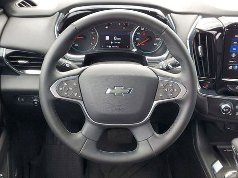 Used 2023 Chevrolet Traverse RS w/ LPO, Floor Liner Package FWD image 28