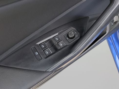 Certified 2024 Volkswagen Jetta SE FWD image 17