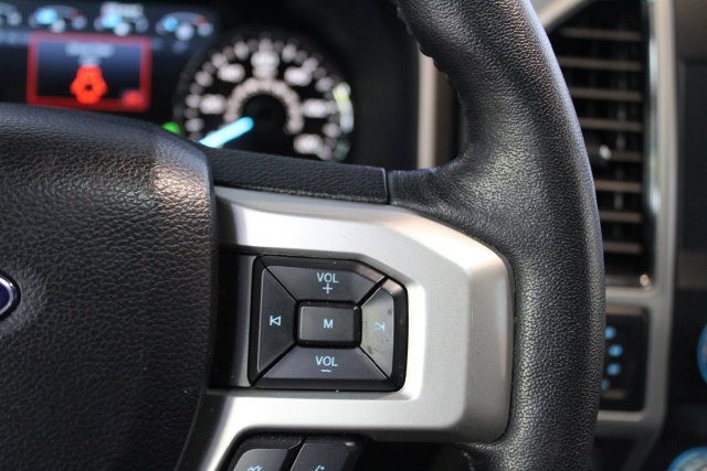 Used 2020 Ford F150 Lariat w/ Equipment Group 502A Luxury AWD/4WD image 17