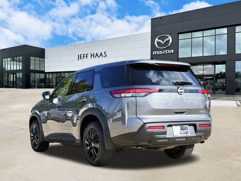 Used 2025 Nissan Pathfinder S w/ Cargo Package image 2