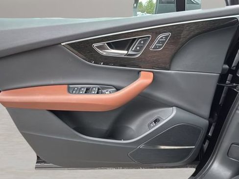 Used 2022 Audi Q7 3.0T Premium Plus image 17