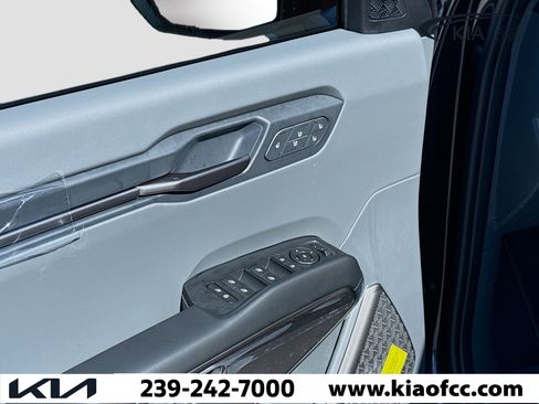 New 2026 Kia EV9 Wind AWD/4WD image 23