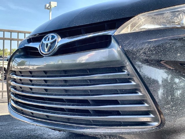 Used 2017 Toyota Camry LE FWD image 45
