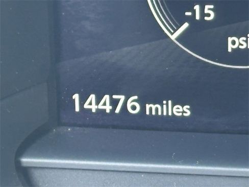 Certified 2023 Nissan Z Performance w/ Floor Mat Package (L93) image 18