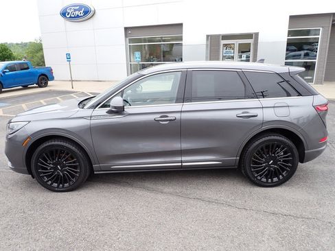 Used 2021 Lincoln Corsair Reserve AWD/4WD image 2