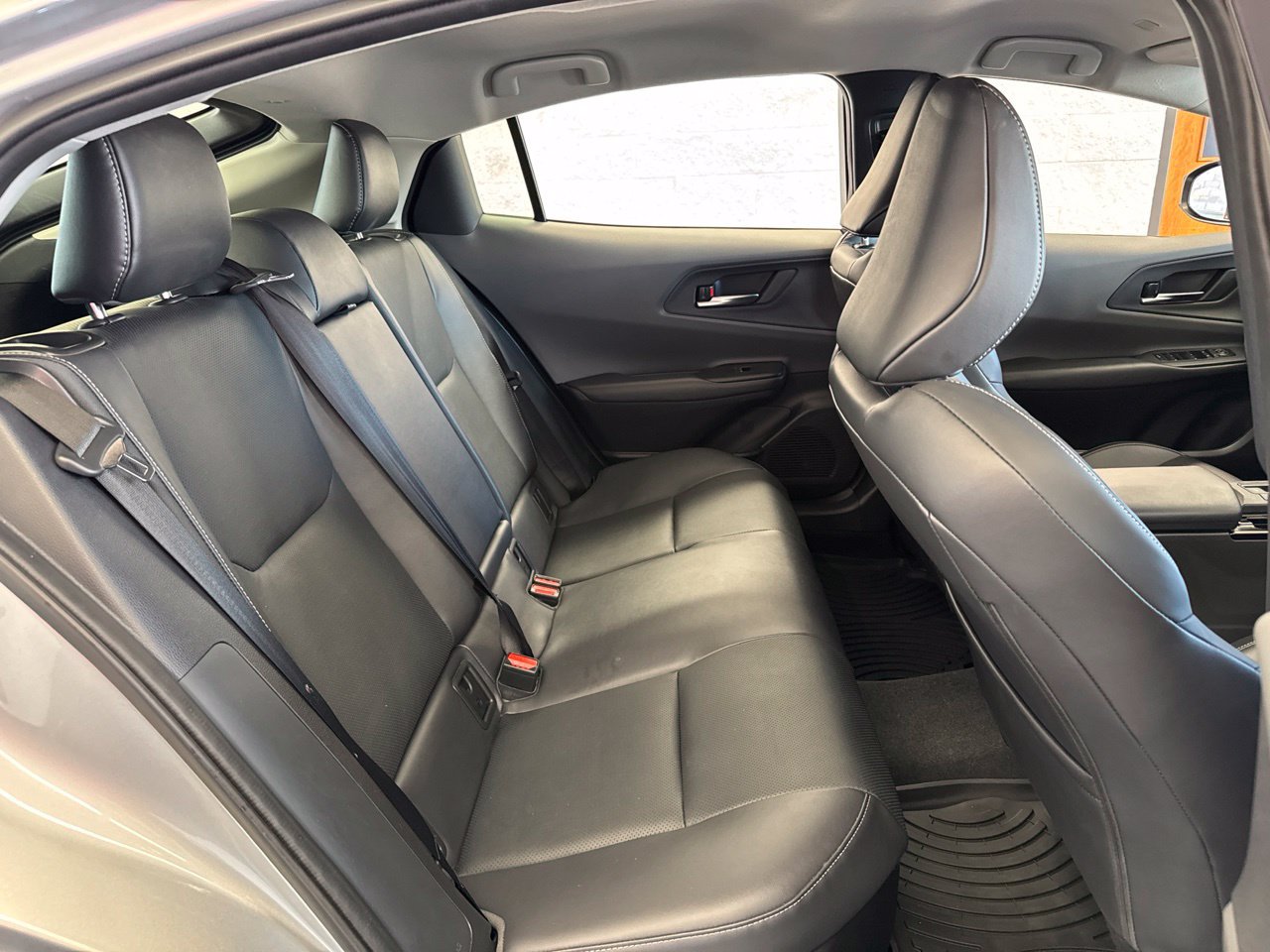 Certified 2026 Toyota Prius XLE AWD/4WD image 40