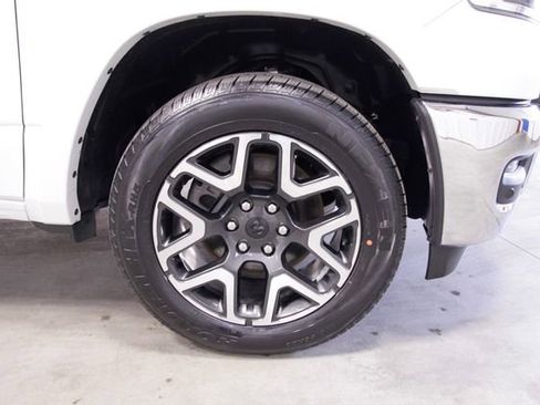 Used 2025 RAM 1500 Laramie image 11