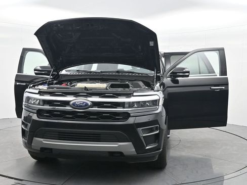 Used 2023 Ford Expedition Max Limited image 43