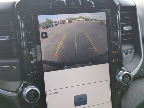 Used 2022 RAM 1500 Big Horn AWD/4WD image 22