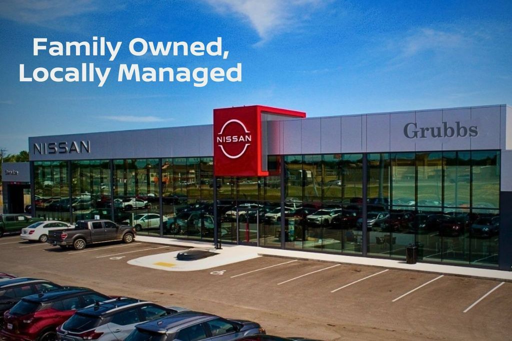 Used 2024 Chevrolet Silverado 2500 High Country w/ High Country Premium Package AWD/4WD image 11