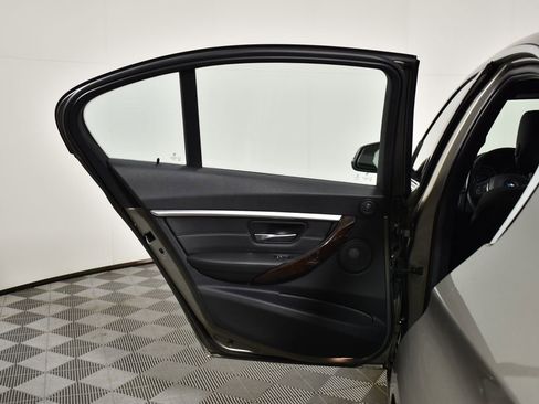 Used 2016 BMW 340i xDrive 340i xDrive image 32