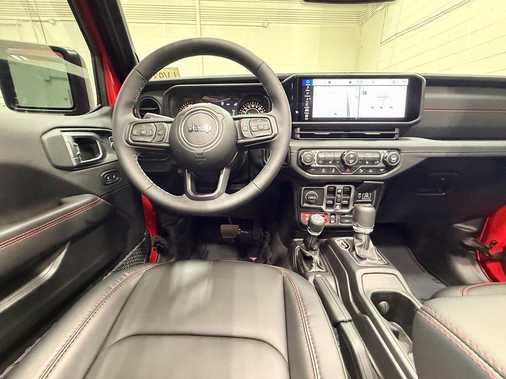 Used 2026 Jeep Wrangler Unlimited Rubicon AWD/4WD image 39