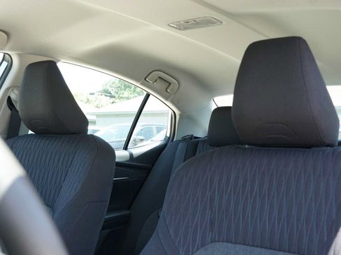 Used 2025 Toyota Camry LE FWD image 10