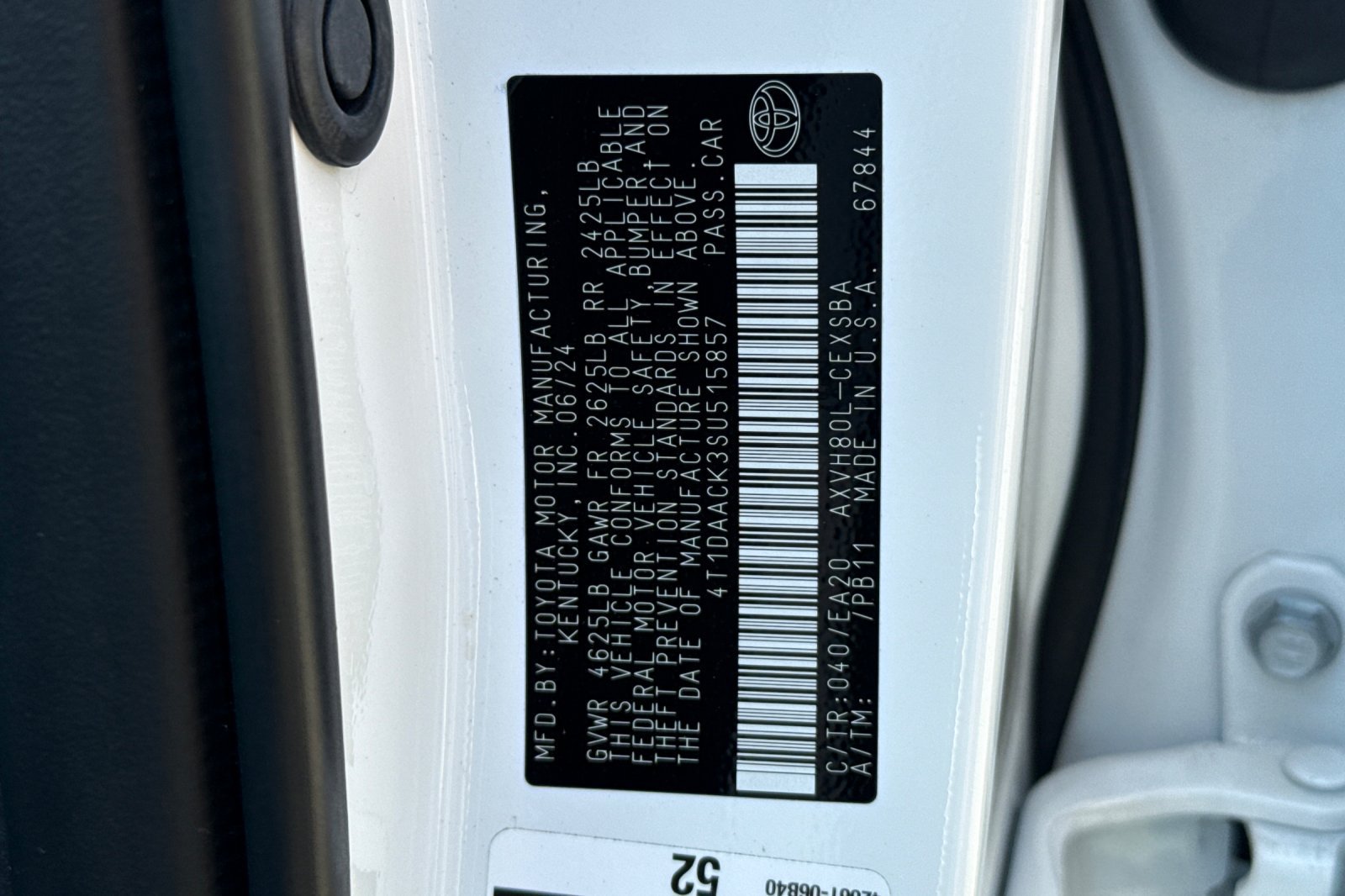 Used 2025 Toyota Camry SE FWD image 40