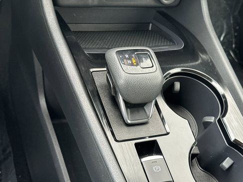 Used 2023 Nissan Rogue SV image 21