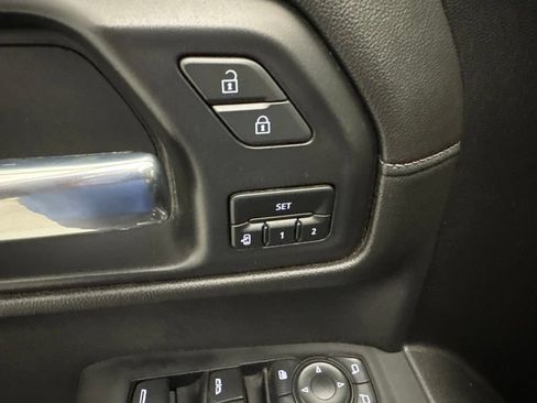 Used 2021 GMC Sierra 1500 SLT w/ SLT Premium Package AWD/4WD image 25