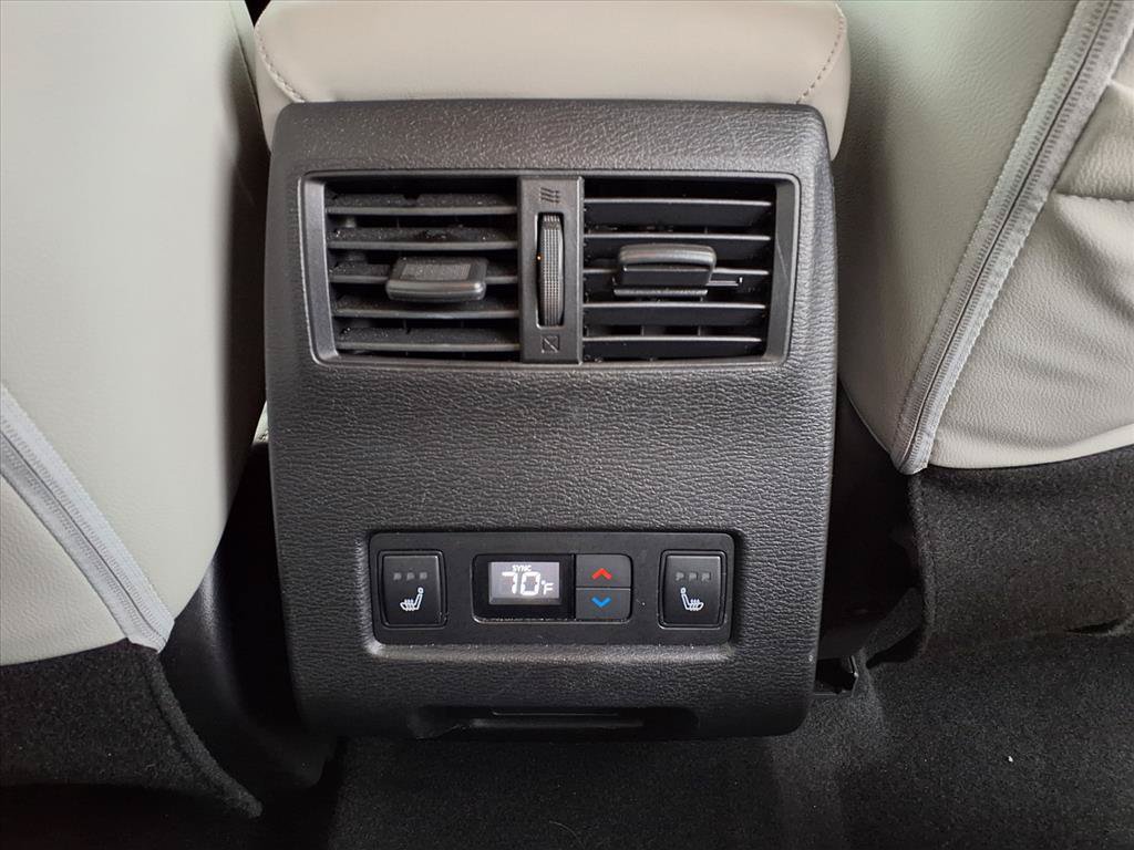 Used 2024 Mitsubishi Outlander SEL FWD image 14