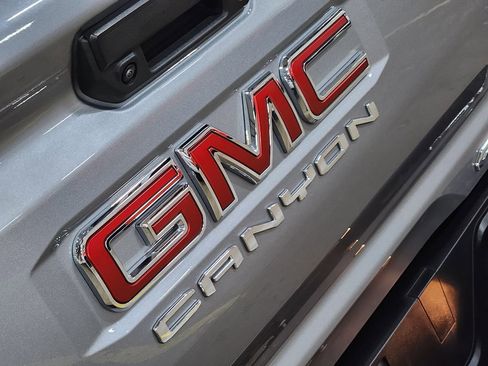 Used 2023 GMC Canyon AT4X image 25