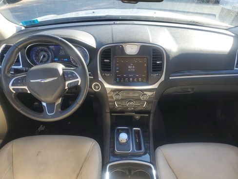 Used 2016 Chrysler 300 Limited w/ Driver Convenience Group image 22