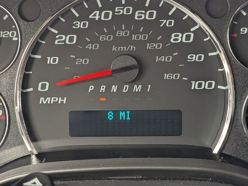 New 2025 Chevrolet Express 2500 w/ Communications Package image 27