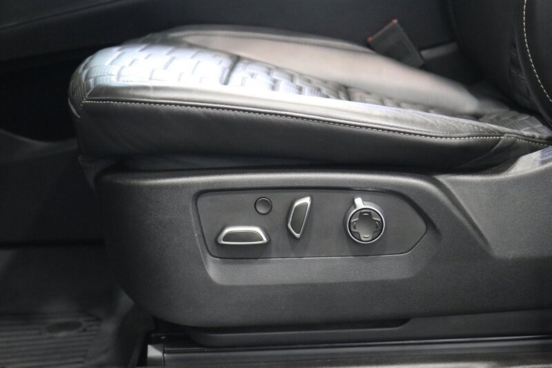 Used 2024 Cadillac Escalade Sport Platinum w/ LPO, ONYX Package AWD/4WD image 48