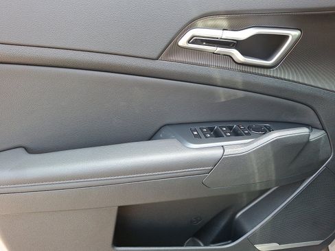 New 2026 Kia Sportage EX FWD image 5