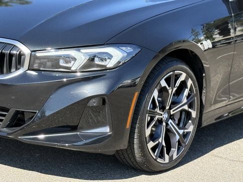 Used 2025 BMW 330i xDrive Sedan w/ M Sport Package image 11