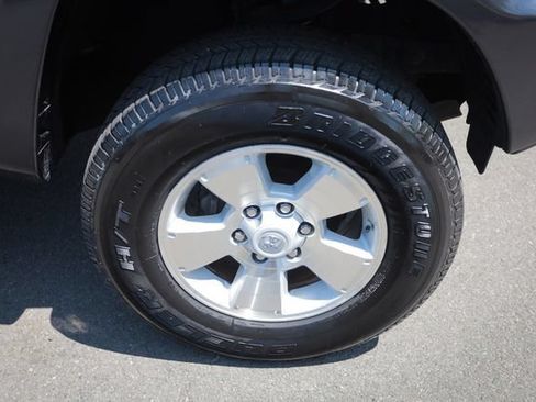Used 2015 Toyota Tacoma 4x4 Double Cab w/ TRD Sport Package image 17