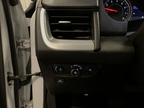 Used 2021 GMC Terrain SLT image 26