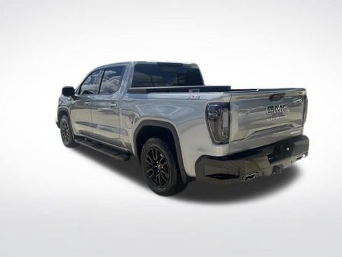 Used 2025 GMC Sierra 1500 Elevation w/ Elevation Premium Package AWD/4WD image 5
