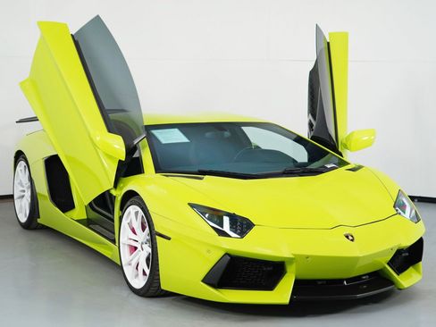 Used 2015 Lamborghini Aventador LP 700-4 image 72