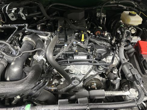 Certified 2024 Ford Bronco Outer Banks w/ Sasquatch Package image 24