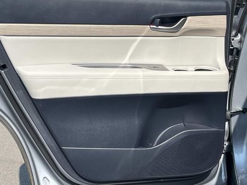 Used 2021 Hyundai Palisade SEL w/ Premium Package FWD image 22