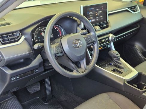 Used 2023 Toyota RAV4 XLE w/ Convenience Package image 6