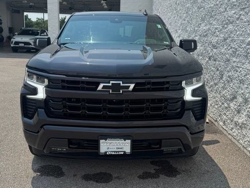 Used 2022 Chevrolet Silverado 1500 RST w/ Convenience Package II AWD/4WD image 9