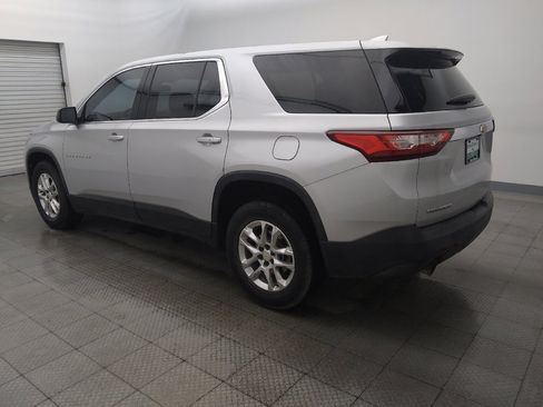 Used 2020 Chevrolet Traverse LS FWD image 3
