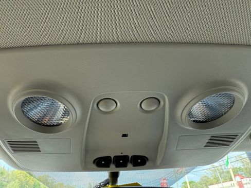 Used 2017 Buick Enclave Leather image 23