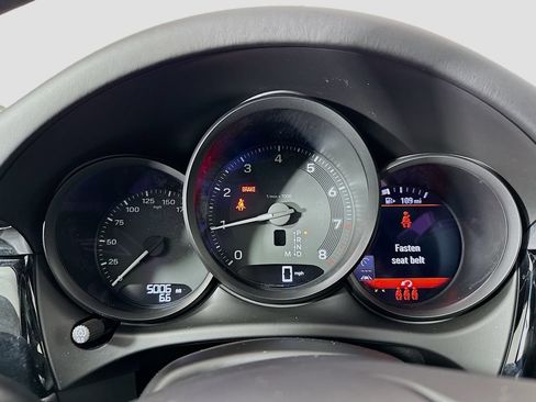 Certified 2025 Porsche Macan AWD/4WD image 13