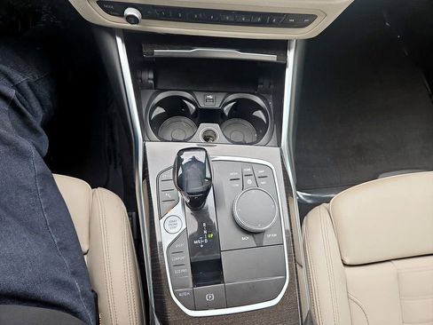 Used 2021 BMW 330i Sedan w/ Driving Assistance Package image 28