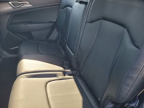 Used 2026 Kia Sportage EX w/ EX Panorama Roof Package image 13