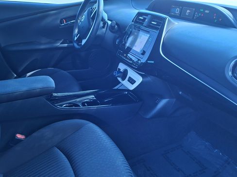 Used 2017 Toyota Prius Prime Plus FWD image 22