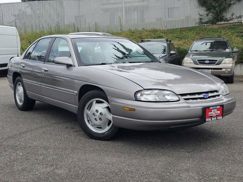 Used 1996 Chevrolet Lumina LS FWD image 3