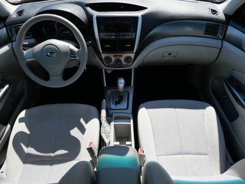 Used 2011 Subaru Forester 2.5X w/ Alloy Wheel Value Pkg AWD/4WD image 10