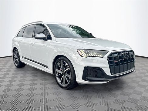 Used 2021 Audi SQ7 Premium Plus w/ Driver Assistance Package image 5